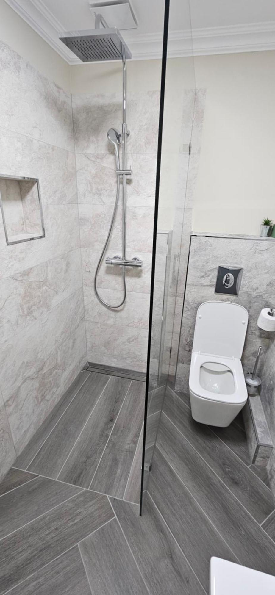 Ferienwohnung White Rezidence II Curtea de Argeş Exterior foto