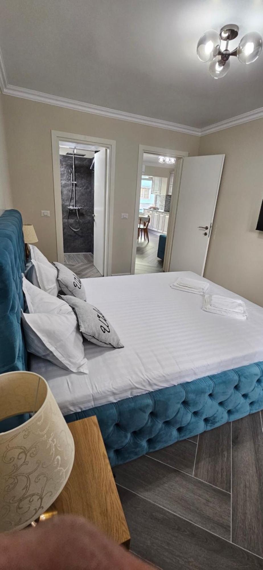 Ferienwohnung White Rezidence II Curtea de Argeş Exterior foto