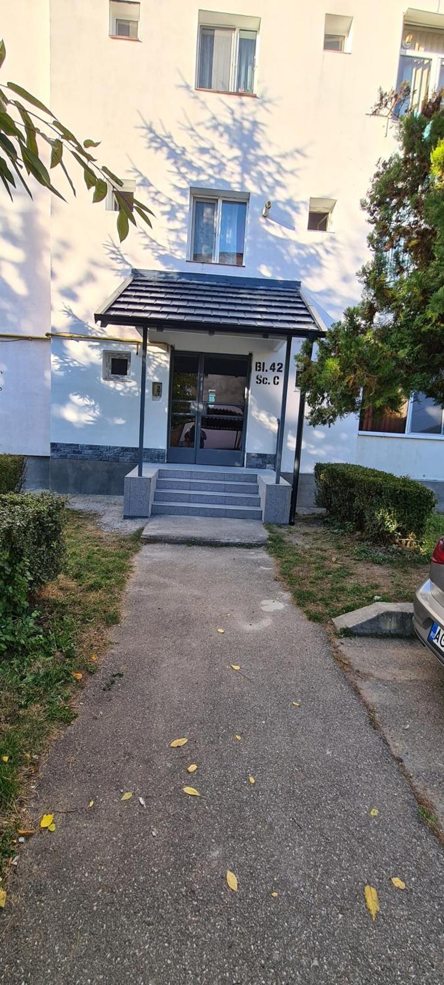 Ferienwohnung White Rezidence II Curtea de Argeş Exterior foto